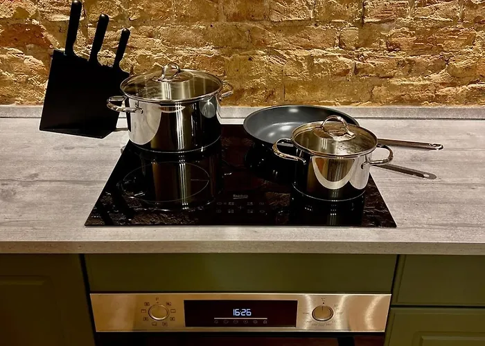 Cozy Voyage - Stylish 135m2 For Up To 9 People In Kudamm