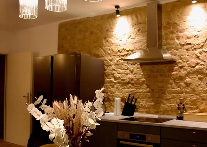 Cozy Voyage - Stylish 135m2 For Up To 9 People In Kudamm