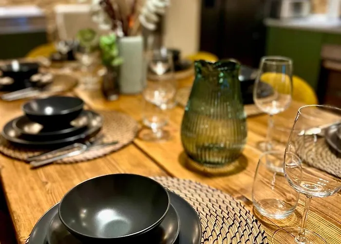 Cozy Voyage - Stylish 135m2 For Up To 9 People In Kudamm Apartmán *