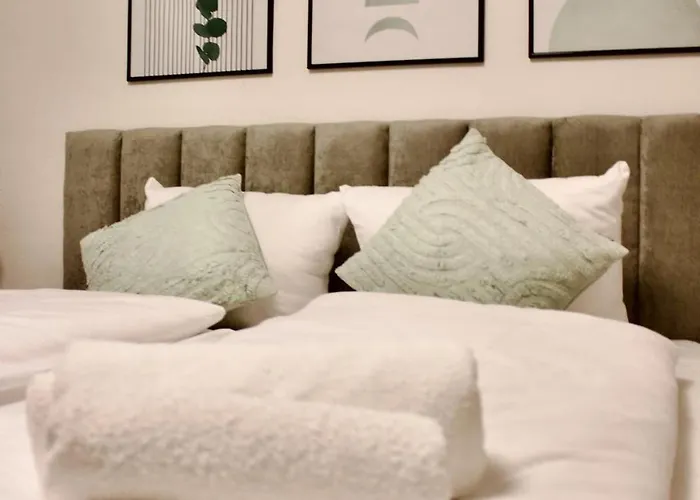 Apartmán Cozy Voyage - Stylish 135m2 For Up To 9 People In Kudamm *